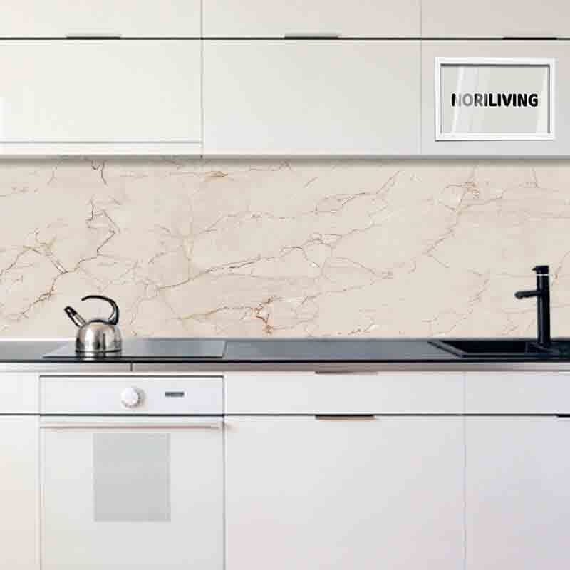 in der Küche eingebaute Küchenrückwand Profiline mit Motiv Marmor beige mit bräunlichen Rissen 023