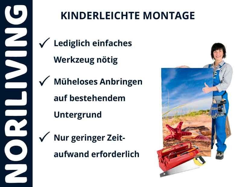 Poster mit Strandmotiv von NORILIVING, Person zeigt einfache Montage mit Werkzeugen