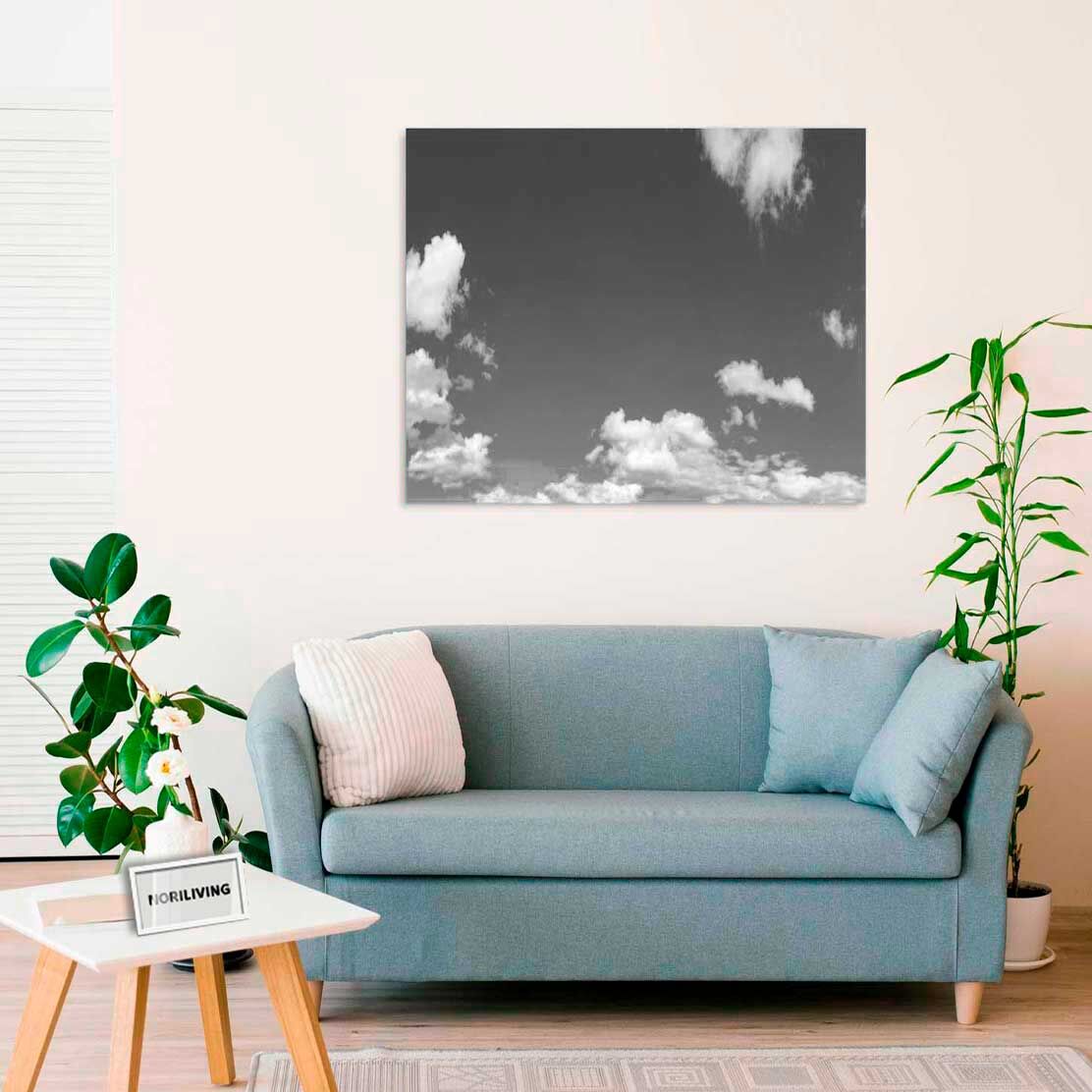 Wandbild über dem Sofa mit Motiv blauer Himmel mit Wolken 986 schwarz-weiß