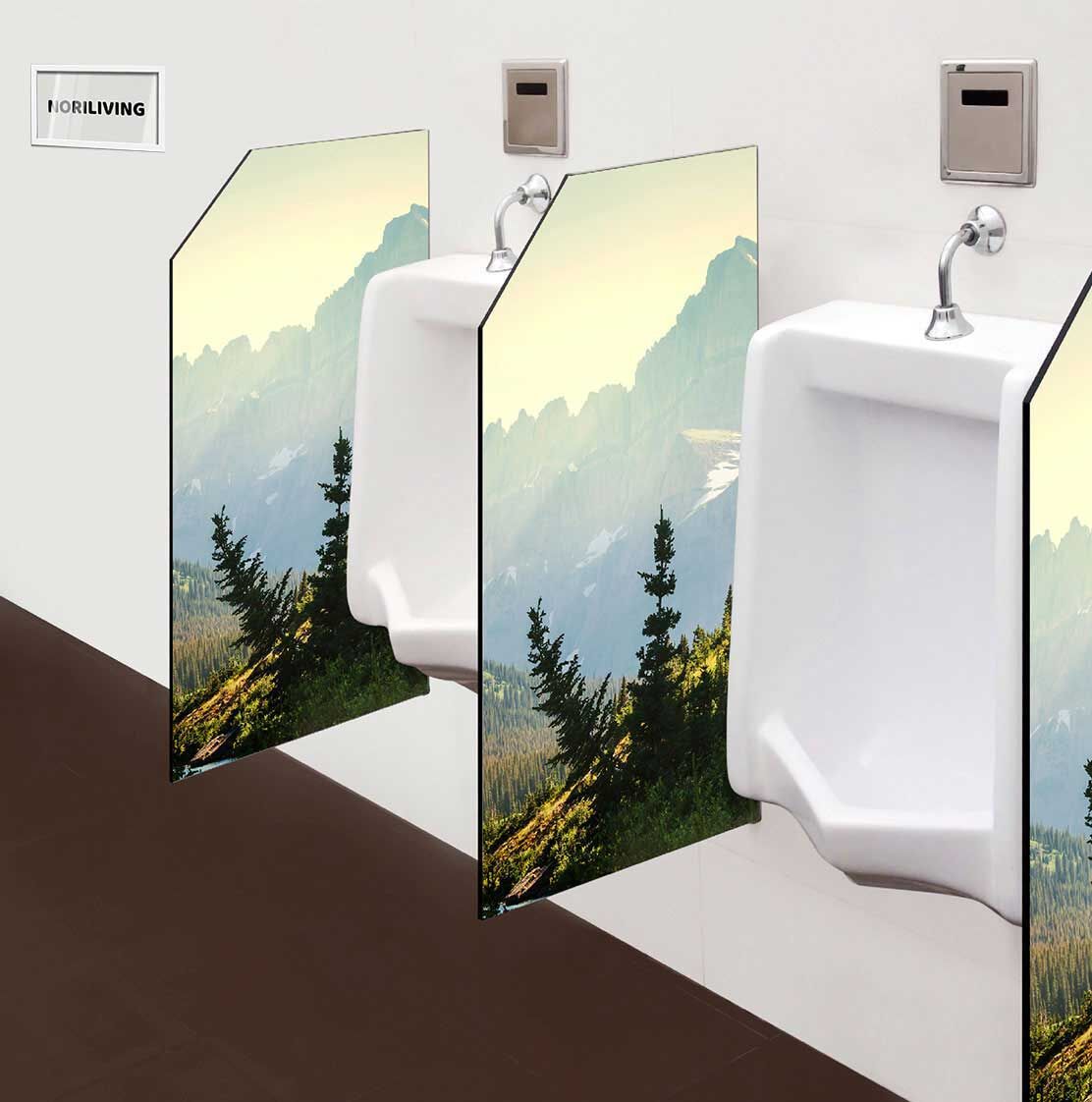 in der Toilette eingebaute Schamwand mit Motiv Wald am Bergsee 904