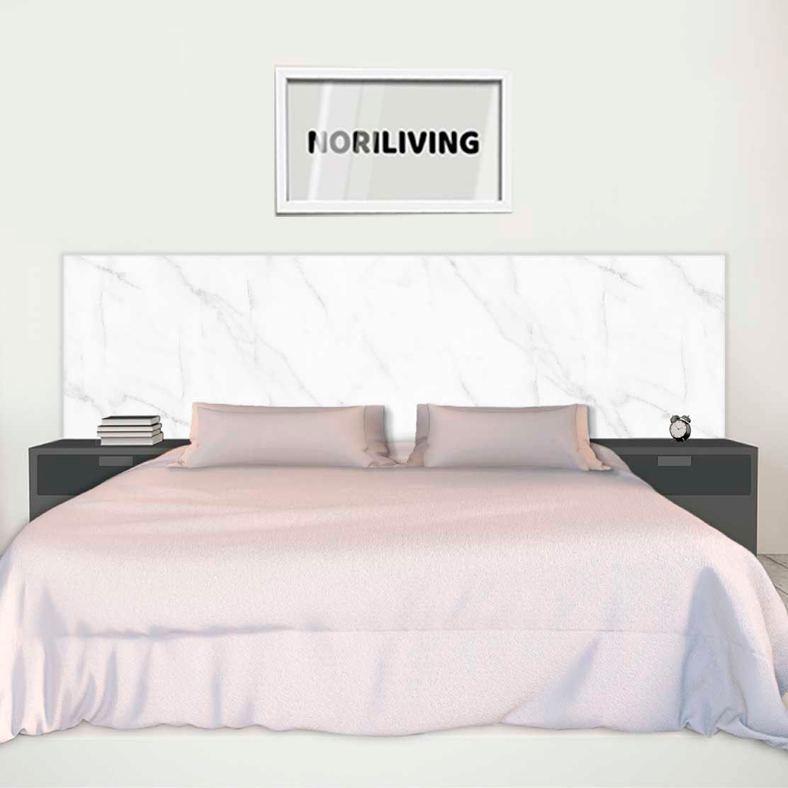 im Schlafzimmer eingebaute Bettrückwand mit Motiv Marmorstruktur weiß 275 schwarz-weiß