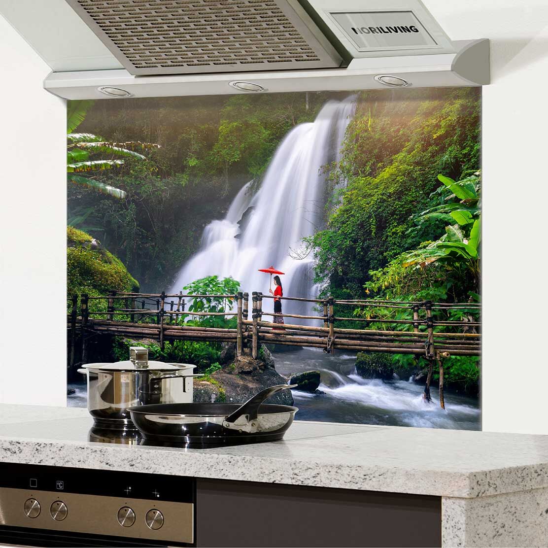in der Küche eingebauter Spritzschutz Küche - Herd mit Motiv Wasserfall Pha Dok Siew in Chiang Mai Thailand 703