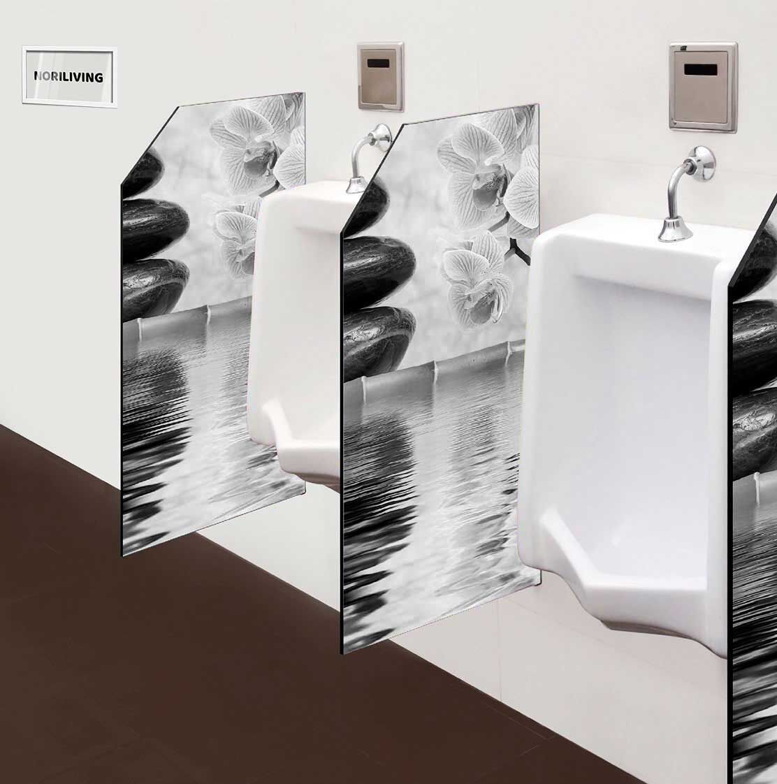 in der Toilette eingebaute Schamwand mit Motiv Zen Steine mit Orchidee und Spiegelung im Wasser 307 schwarz-weiß