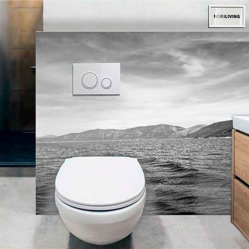 Moderner Toilettenraum mit malerischer Landschaftsfliesen an der Rückwand und stilvollem Spülsystem