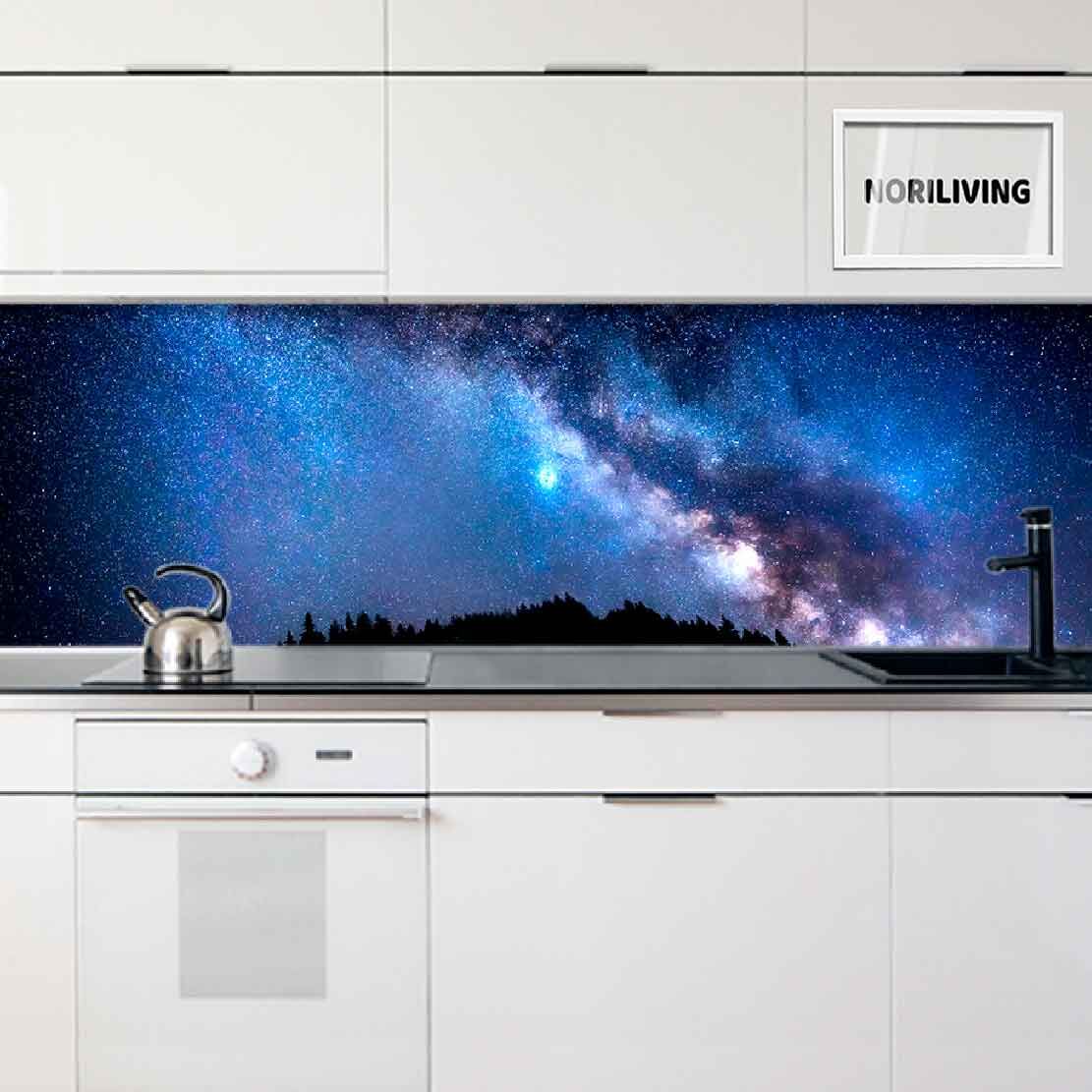 in der Küche eingebaute Küchenrückwand mit Motiv Milchstraße Galaxie 830