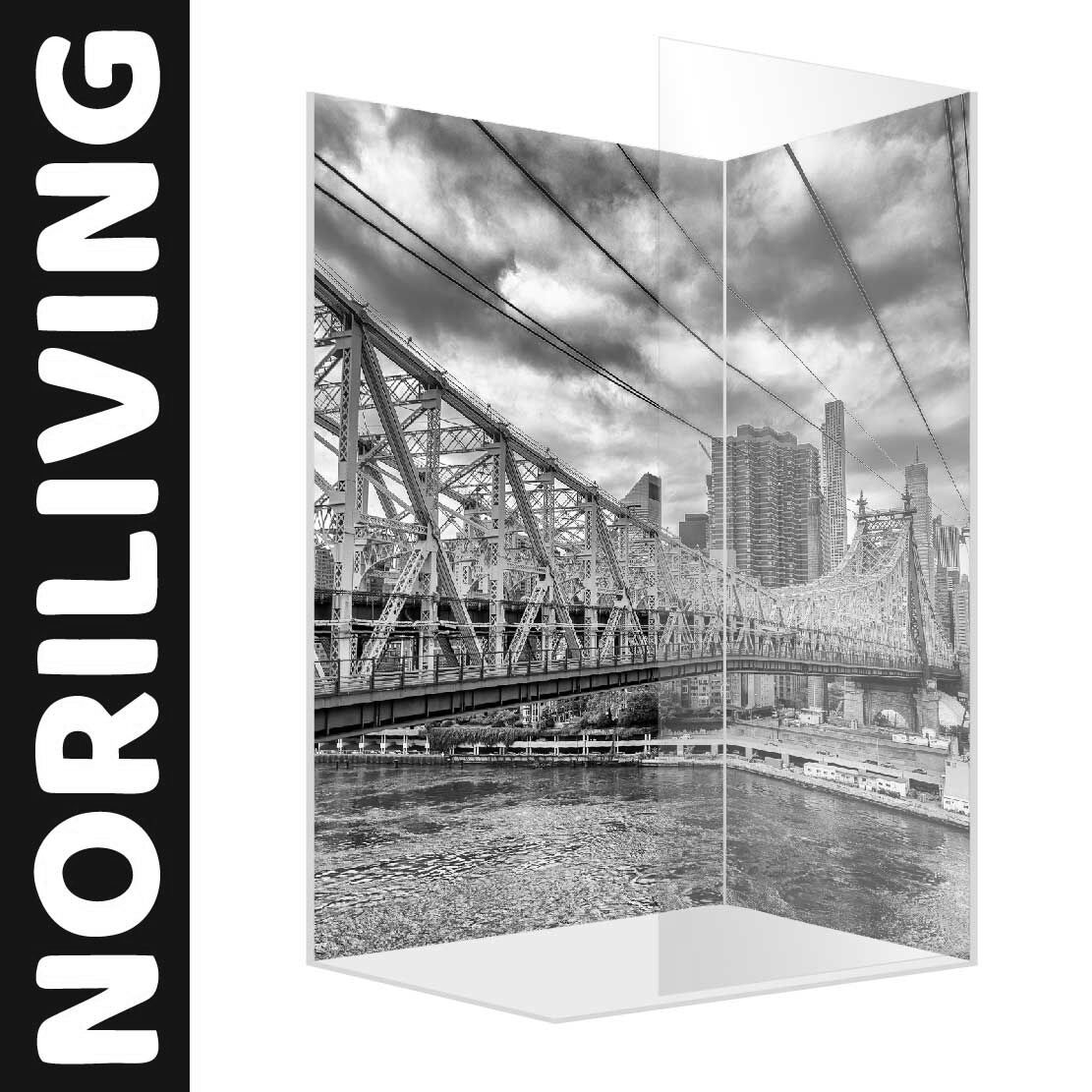 Duschabtrennung mit einem Schwarz-Weiß-Motiv einer Brücke in einer Großstadt