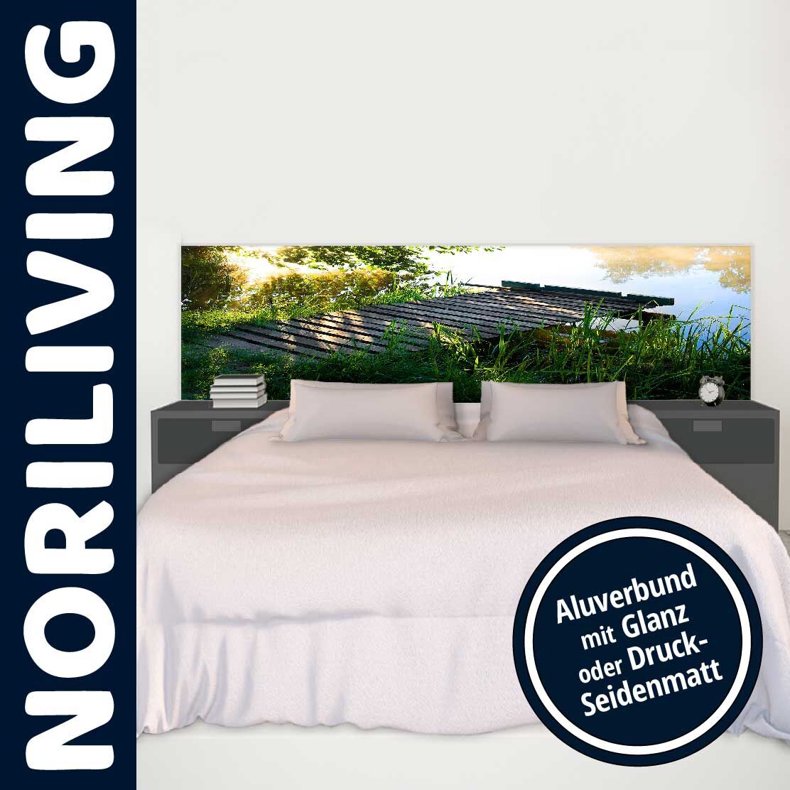 Schlafzimmer mit Bett und Kopfteil aus Aluverbund mit Naturbild in Glanz oder Druck-Seidenmatt von NORILIVING