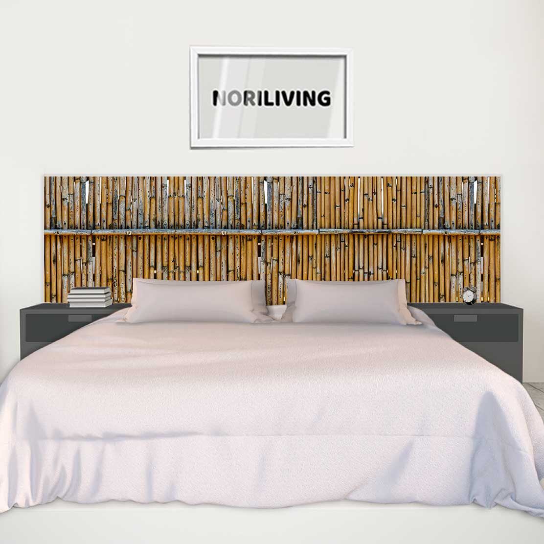 im Schlafzimmer eingebaute Bettrückwand mit Motiv Bambuszaun 202