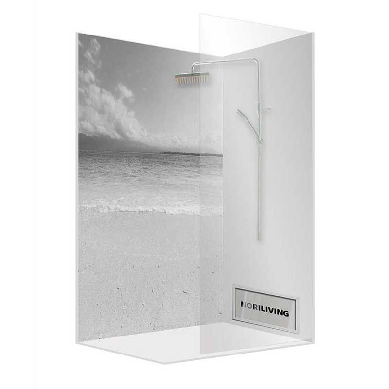 Duschkabine mit Strandmotiv an der Rückwand und stilvoller Regenbrause