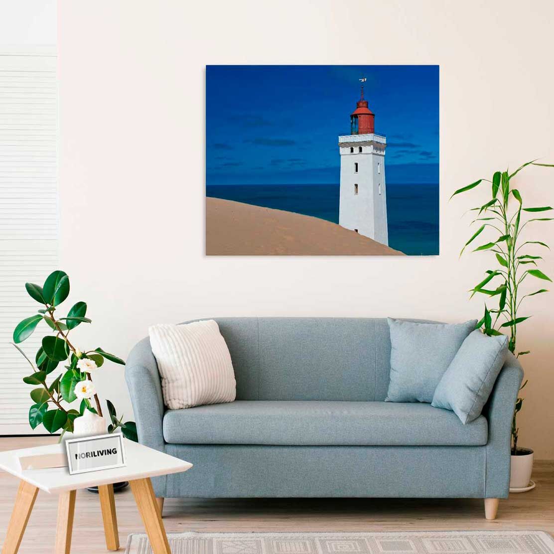 Wandbild über dem Sofa mit Motiv Leuchtturm auf einer Sanddüne Rubjerg Knude Dänemark 868