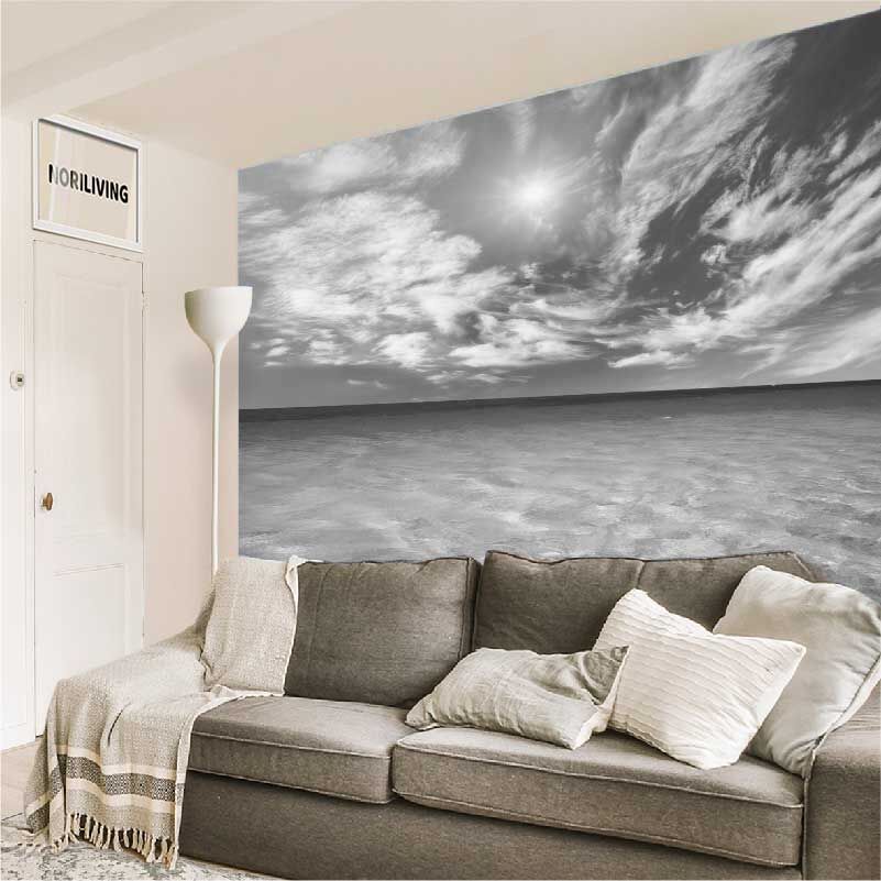 im Wohnzimmer eingebaute Wohnzimmerrückwand mit Motiv Am Strand 237 schwarz-weiß