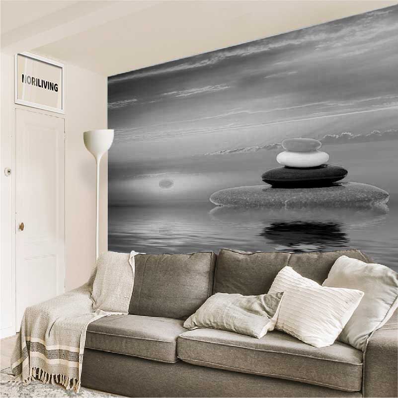 im Wohnzimmer eingebaute Wohnzimmerrückwand mit Motiv Zen Sonnenuntergang 047 schwarz-weiß