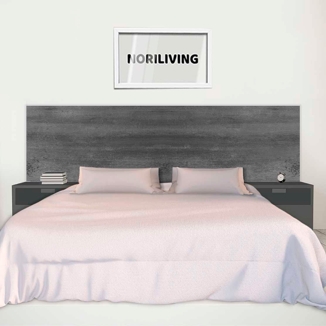im Schlafzimmer eingebaute Bettrückwand mit Motiv Stein Dunkelgrau Putz 424 schwarz-weiß