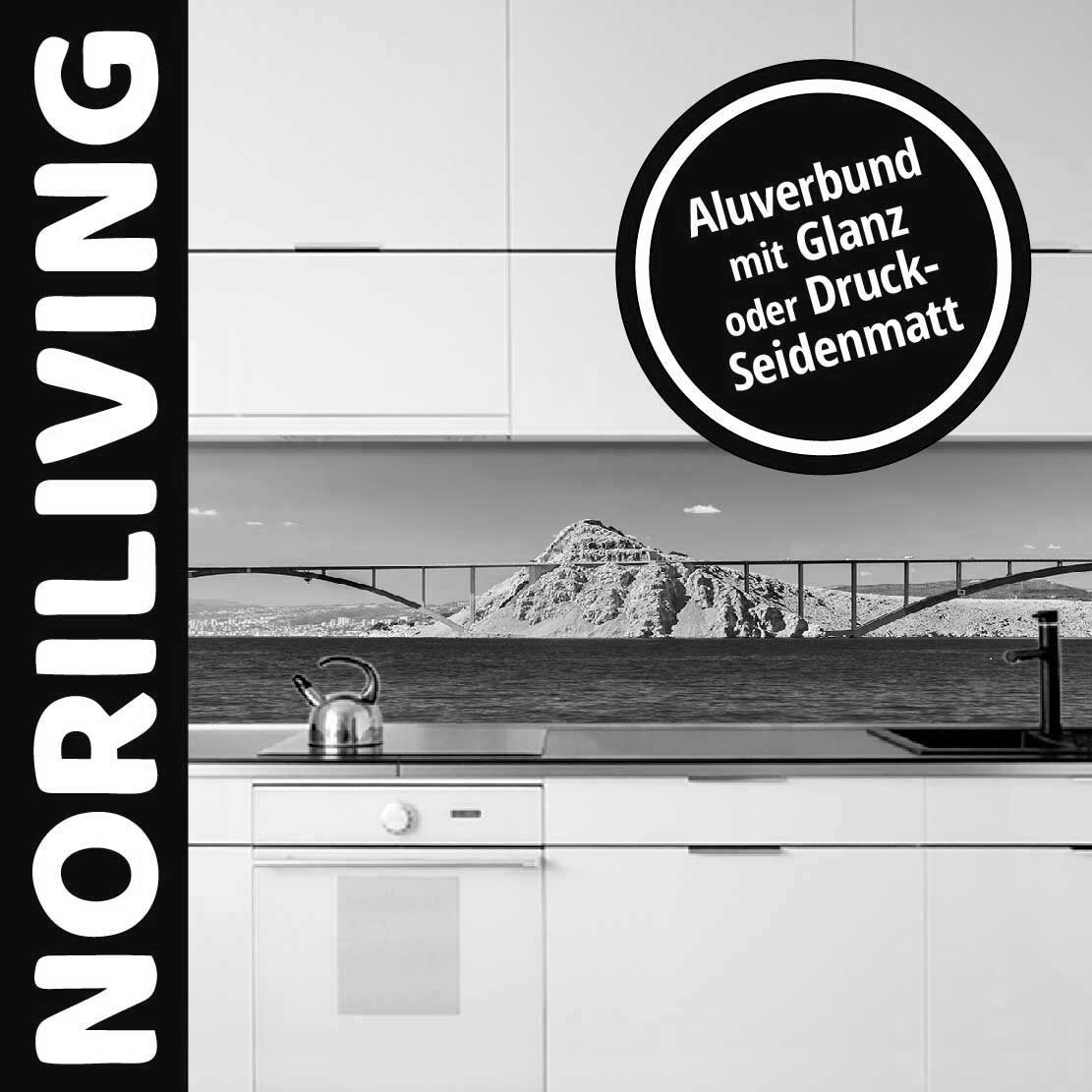 Moderne Küchenrückwand aus Aluverbund mit Bergmotiv, wählbar in Glanz oder Druck-Seidenmatt, von Noriliving