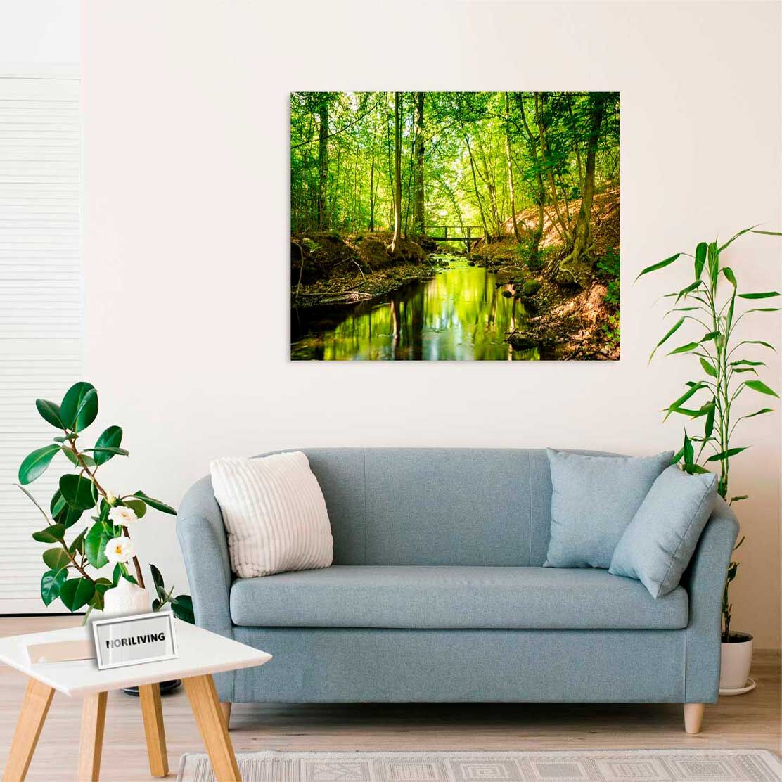 Wandbild über dem Sofa mit Motiv Lichtspiel am Fluß im Park 191