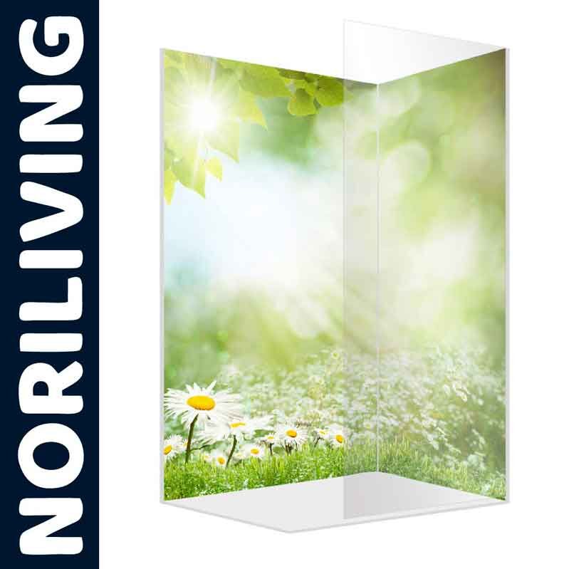 Dekorativer Raumteiler von Noriliving mit einem Naturmotiv von Blumen und Blättern im Sonnenlicht