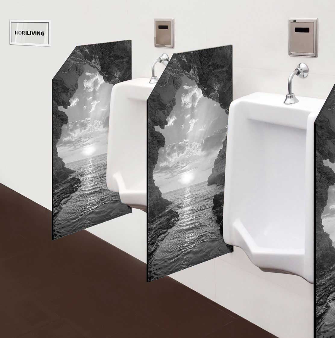 in der Toilette eingebaute Schamwand mit Motiv Sonnenaufgang Klippe 135 schwarz-weiß