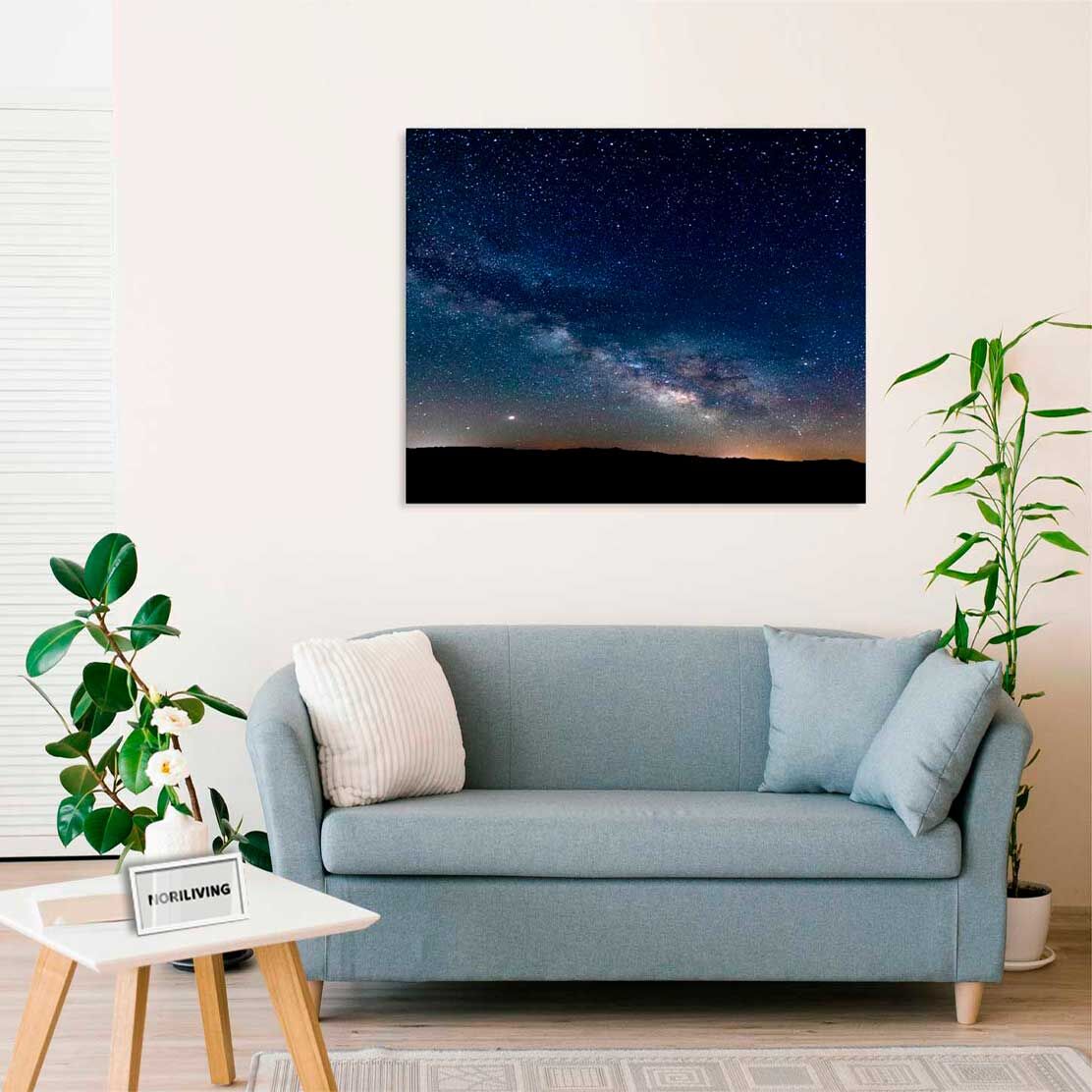 Wandbild über dem Sofa mit Motiv Sternenhimmel 558
