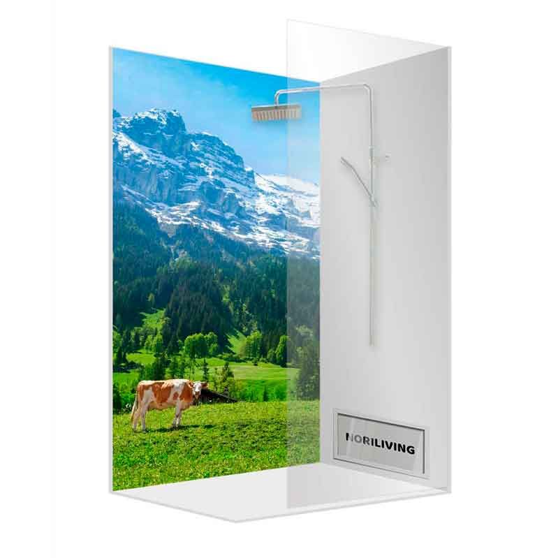 Duschrückwand mit Alpenlandschaft und Kuh im Vordergrund, geeignet für moderne Badezimmer