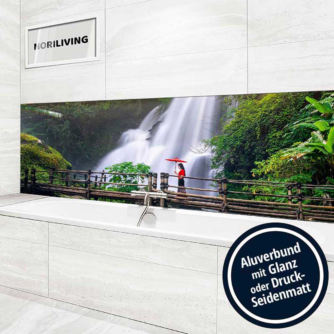 Ansicht des Badrückwand-Motivs Wasserfall Pha Dok Siew in Chiang Mai Thailand 703 Höhe zentriert