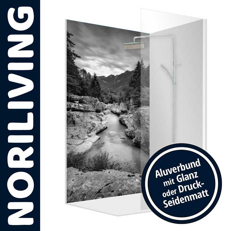 Duschrückwand von Noriliving mit schwarz-weißem Naturmotiv, erhältlich in Glanz oder Seidenmatt.