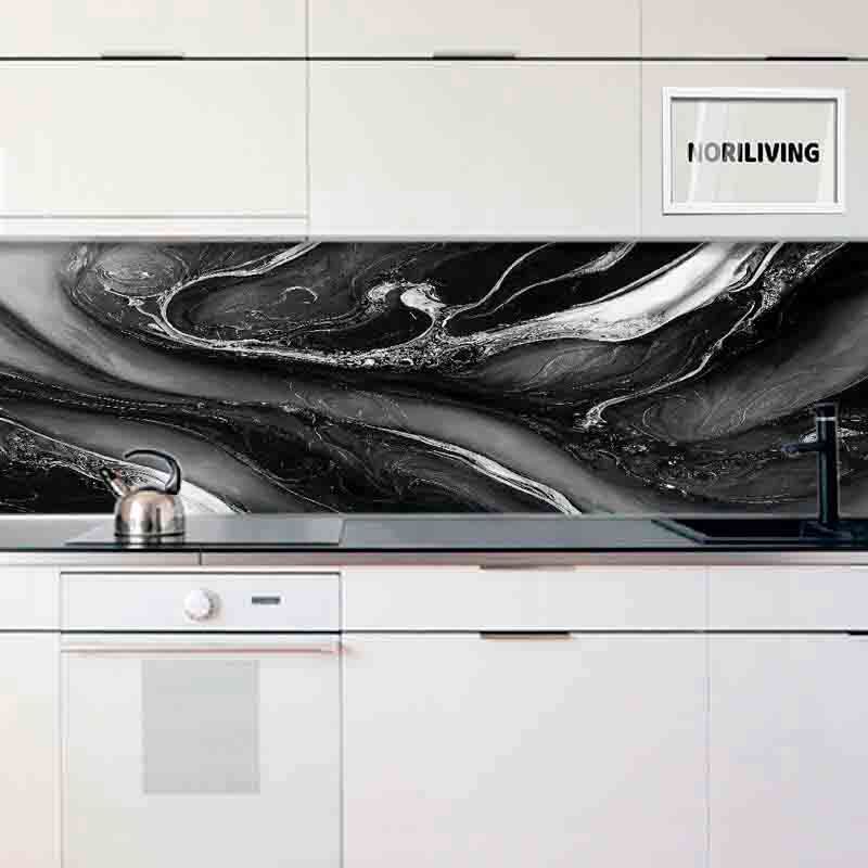 in der Küche eingebaute Küchenrückwand Profiline mit Motiv Marmor licht- und signalblau mit goldfarbigen Einschlüssen 093 schwarz-weiß