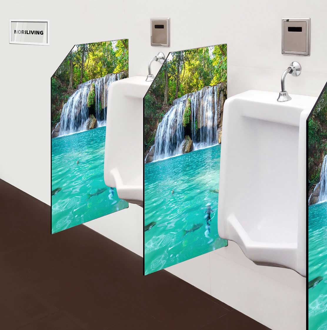 in der Toilette eingebaute Schamwand mit Motiv Wasserfall mit Pool 512