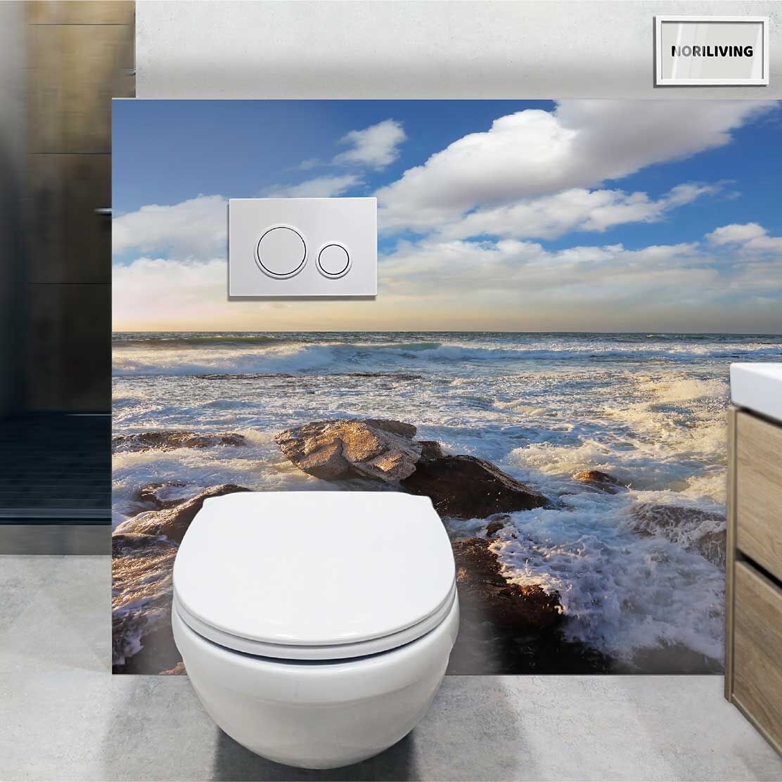 im WC eingebaute Toilettenrückwand mit Motiv Fels in der Brandung 323