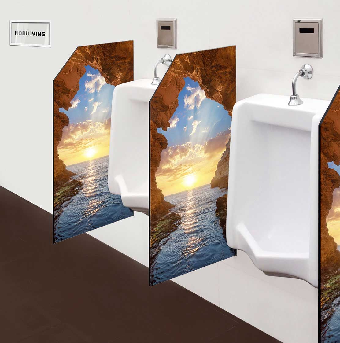 in der Toilette eingebaute Schamwand mit Motiv Sonnenaufgang Klippe 135