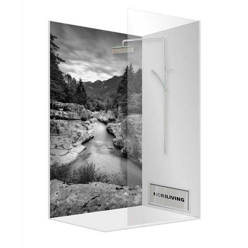 Elegante Duschwand mit Schwarz-Weiß-Landschaftsbild von Fluss und Bergen