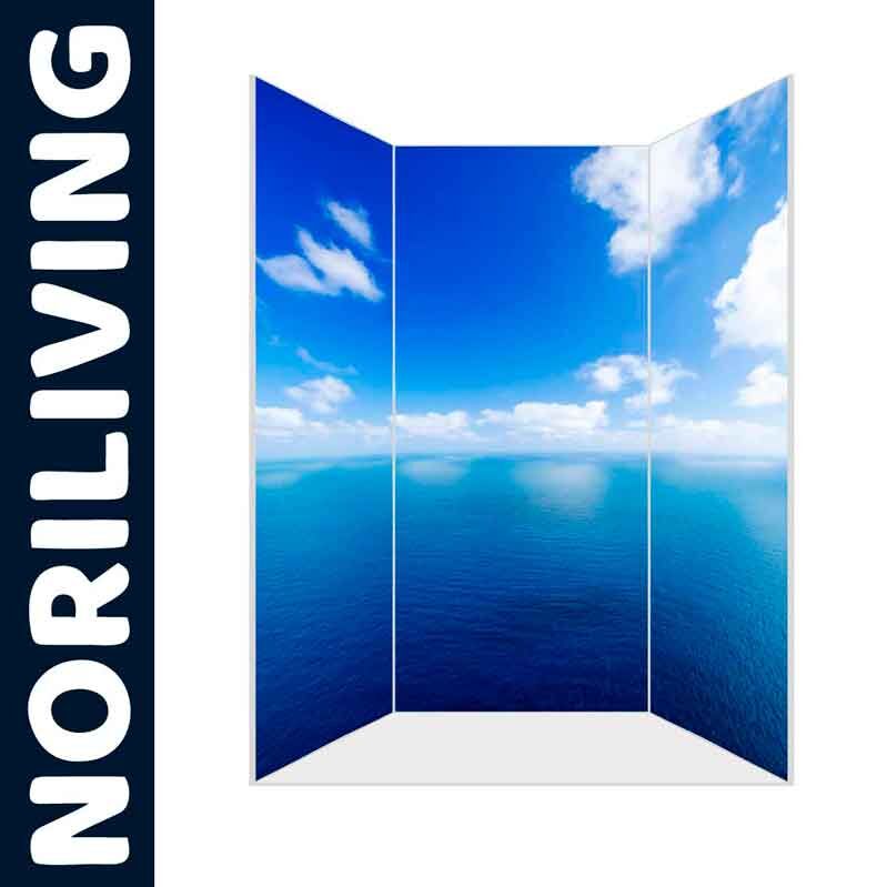 Raumteiler mit blauem Himmel und Meer-Motiv von Noriliving